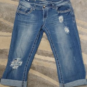 Women's Vanity denim capris size 30